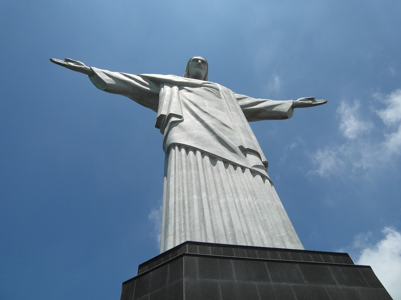 Rio de Janeiro How to Visit Christ the Redeemer Without Crowds